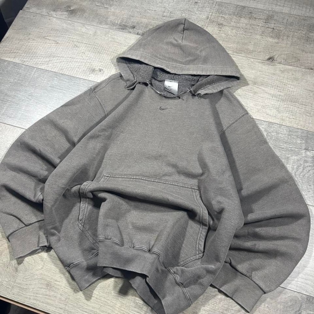 Vintage Y2K, silver tag Nike rare gray center swoosh hoodie